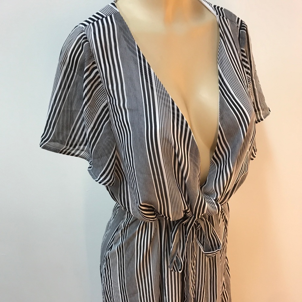 ‼️ Stripe Chiffon Maxi Waist Tie Belt Dress V Cut - Picture 2 of 8